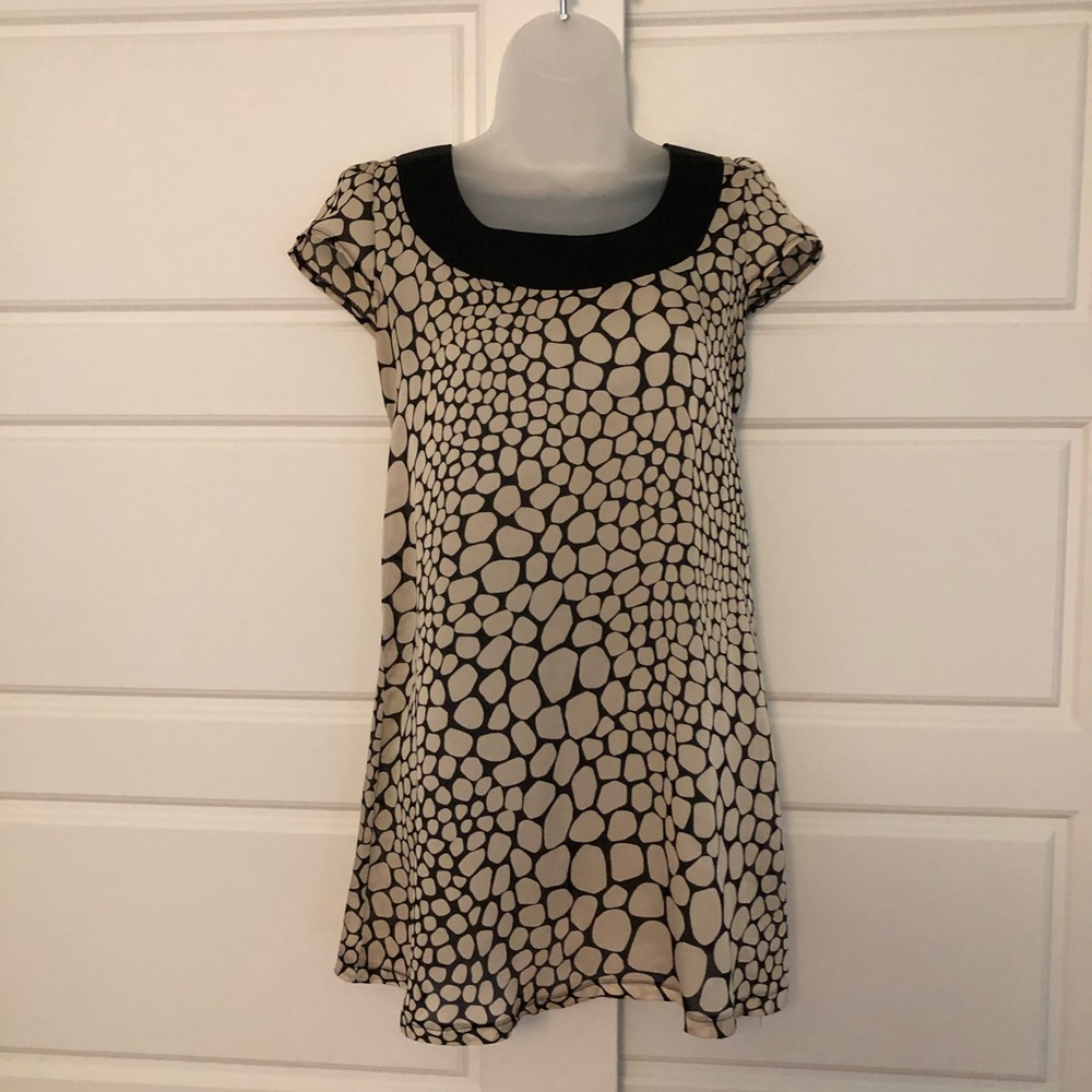 "Hippy loves it" tunic top